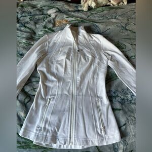 Lululemon Defined Jacket, size 4, good condition, no stains or tears on it